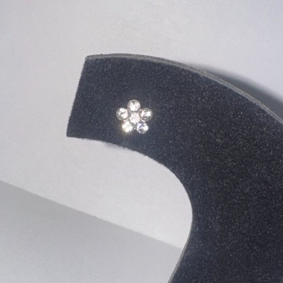 7mm Clear Flower Cz And Sterling Post Earrings - Picture 8 of 8